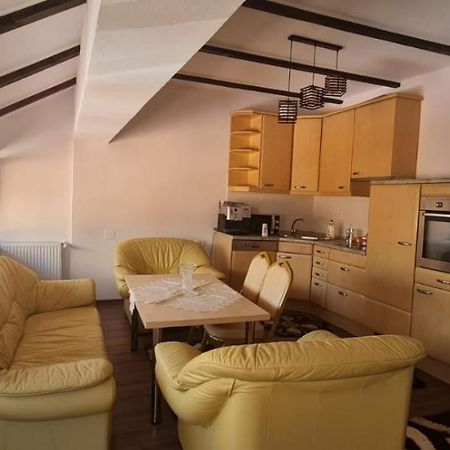 La Ovi Hotel Fagaras Bagian luar foto
